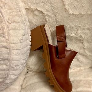 Size 12 Ladies Women’s Boots / Shoes